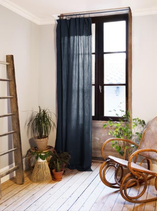 Rideau ajustable + 8 anneaux pince collection Gaia