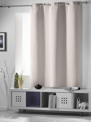 Rideau court occultant 90 % adapté radiateur