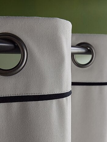 Rideau en velours occultant et isolant uni MOKA