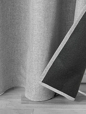 Rideau isolant doublé polaire