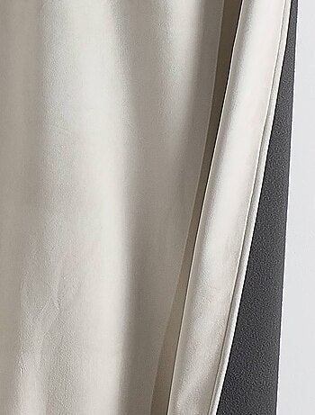 Rideau isolant et occultant en velours doublé polaire