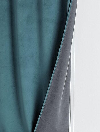 Rideau isolant et occultant en velours doublé polaire