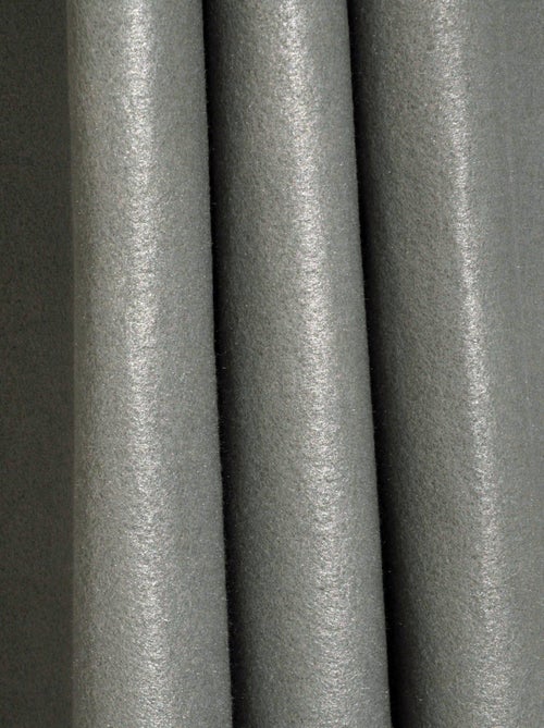Rideau isolant thermique aspect satin à œillets 140x240cm, Gris - Kiabi