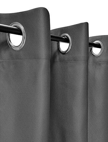 Rideau Jacquard obscurissant prêt à poser.