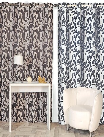 Rideau motif feuilles, à œillets, gris.
