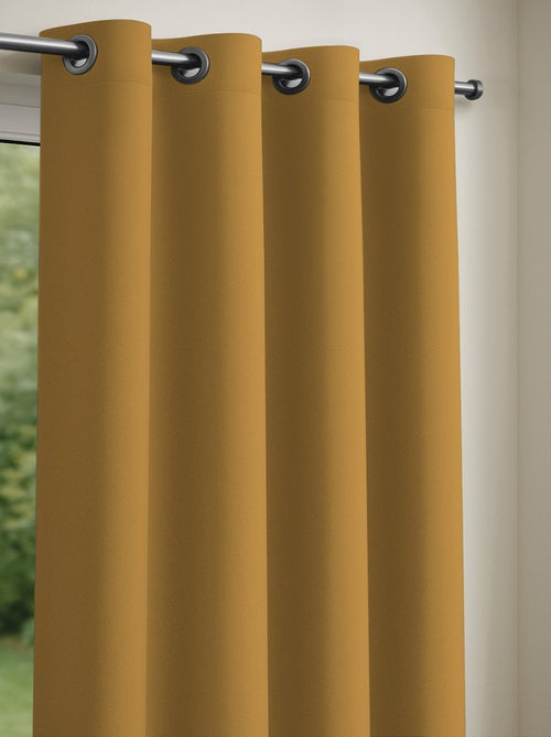 Rideau obscurcissant uni avec 8 œillets - 135x240 cm - Jaune safran - Kiabi Rideau obscurcissant uni avec 8 œillets - 135x240 cm - Jaune safran - Kiabi