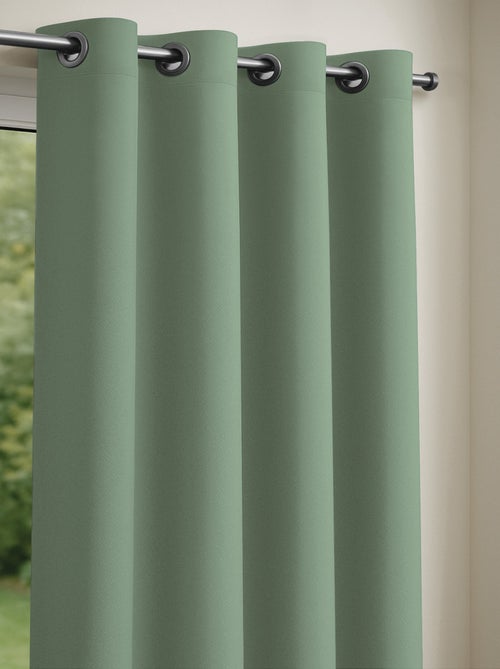 Rideau obscurcissant uni avec 8 œillets - 135x240 cm - Vert tilleul - Kiabi Rideau obscurcissant uni avec 8 œillets - 135x240 cm - Vert tilleul - Kiabi