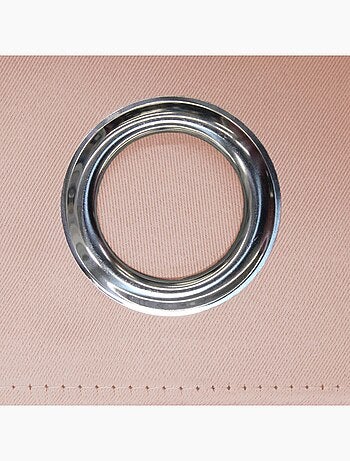 Rideau occultant à œillets