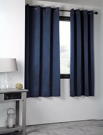 Rideau occultant uni 210gr/m2