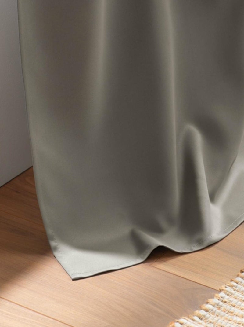 Rideau occultant uni à oeillets Gris perle - Kiabi