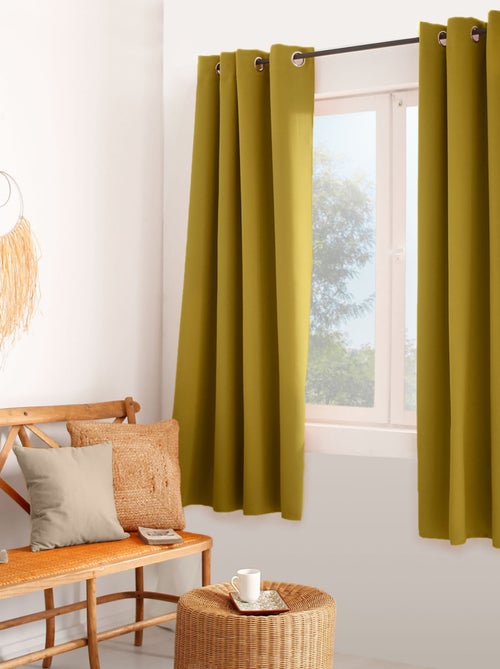 Rideau occultant uni avec 8 œillets - Kiabi