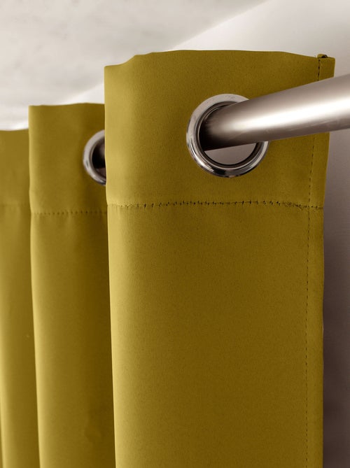 Rideau occultant uni avec 8 œillets - Kiabi