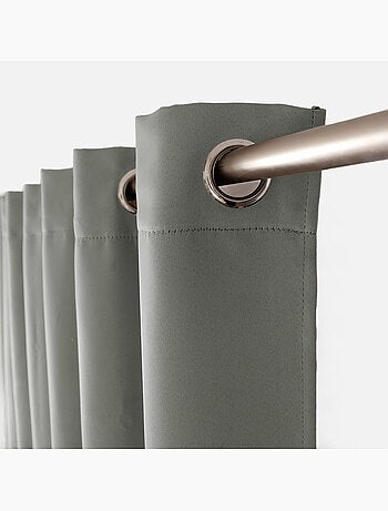 Rideau occultant uni avec 8 œillets