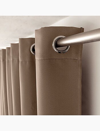 Rideau occultant uni avec 8 œillets