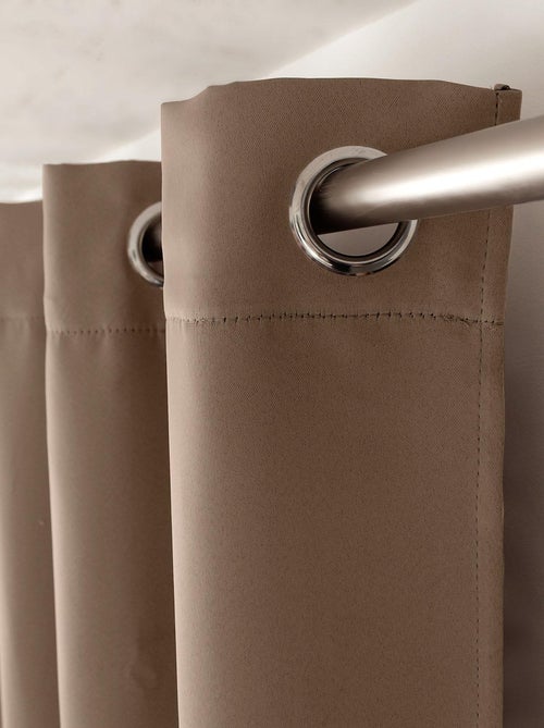 Rideau occultant uni avec 8 œillets - Kiabi