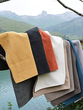 Rideau thermique phonique et semi occultant à galons fronceurs KONFOR