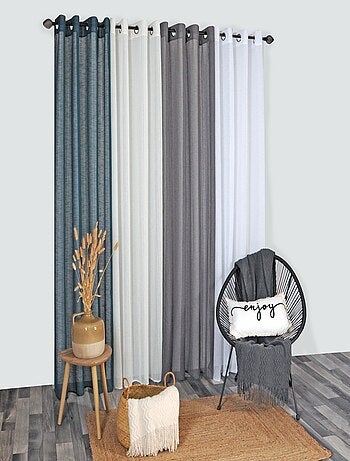 Rideau voilage étamine jacquard uni, prêt à poser.