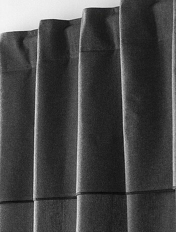 Rideau voilage surfilé passants cachés