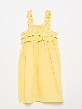 Robe à bretelles smokée avec volants