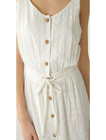 Robe à broderies anglaises 'Deeluxe'