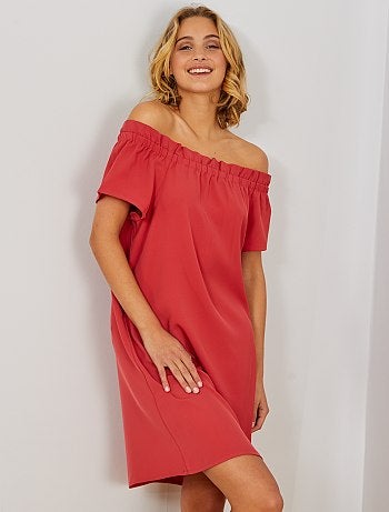 Robe à encolure bardot