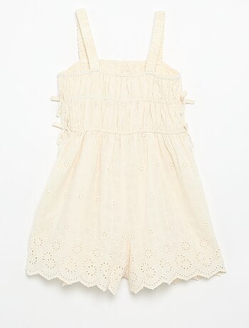 Robe à fines bretelles avec broderies all over