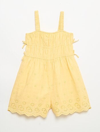 Robe à fines bretelles avec broderies all over