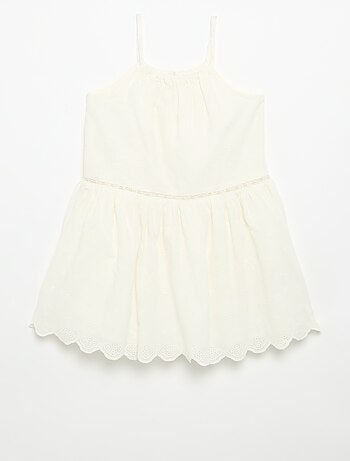 Robe à fines bretelles non réglables avec broderies