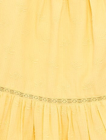 Robe à fines bretelles non réglables avec broderies