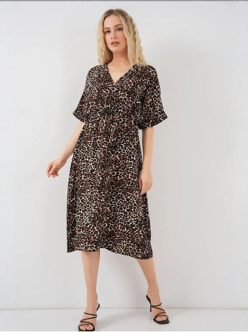 Robe à manches courtes à motifs bdart - Kiabi Robe à manches courtes à motifs bdart - Kiabi