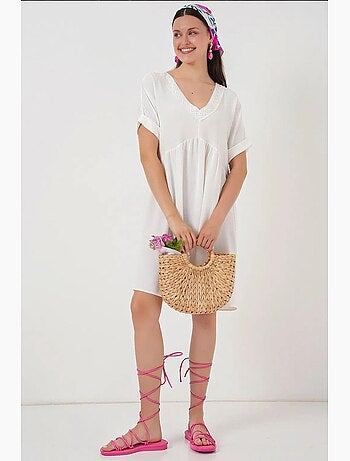 Robe à manches courtes et col en v bdart