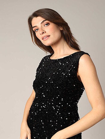 Robe à paillettes avec dos échancré et élégant détail de chaîne 'Deeluxe'