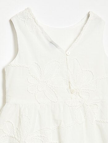 Robe avec broderies fleurs