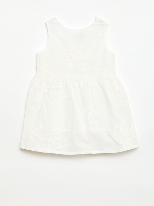 Robe avec broderies fleurs - Kiabi