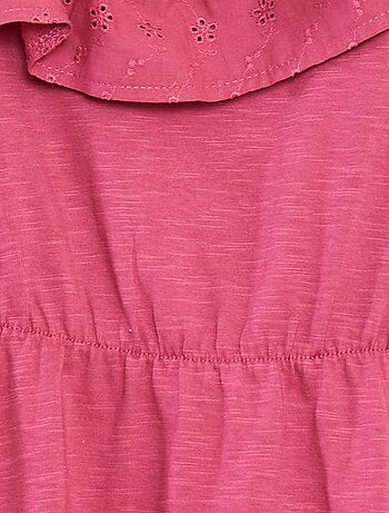 Robe avec épaule dénudée et broderies anglaises