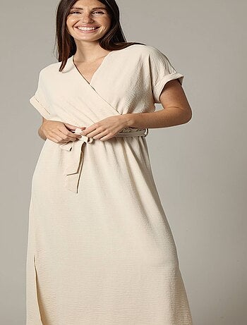 Robe casual unie à manches courtes et au col cache-cœur 'Deeluxe'