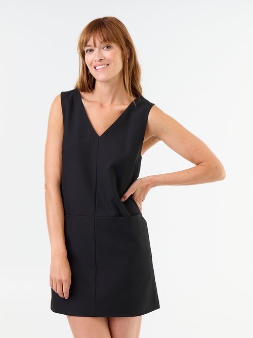 Robe chasuble avec encolure V - Kiabi Robe chasuble avec encolure V - Kiabi