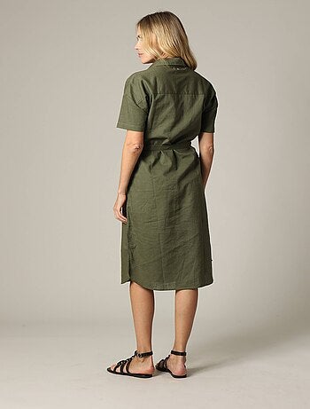Robe chemise ceinturée avec deux poches sur le devant 'Deeluxe'