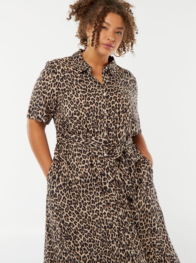 Robe chemise coupe longue à motif et manches courtes Beige - Kiabi