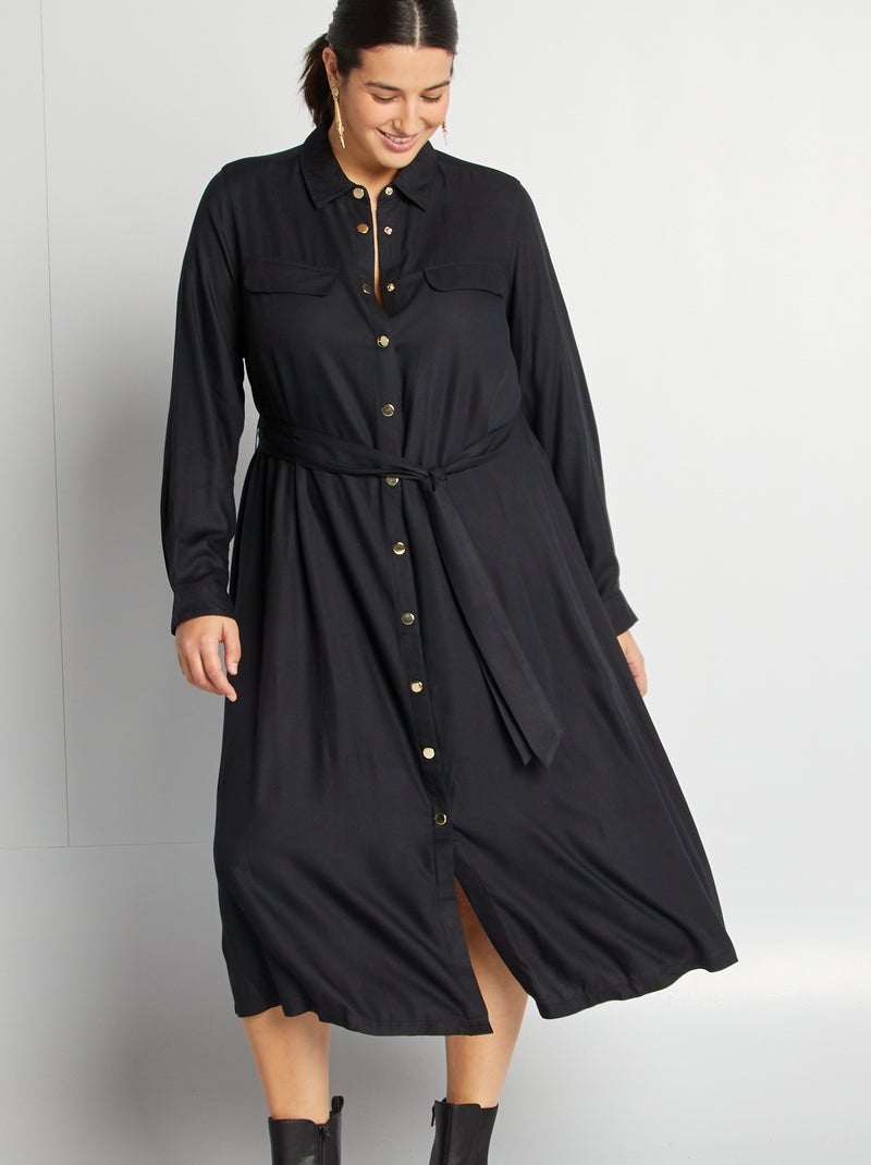 Robe chemise effet satiné avec ceinture noir - Kiabi