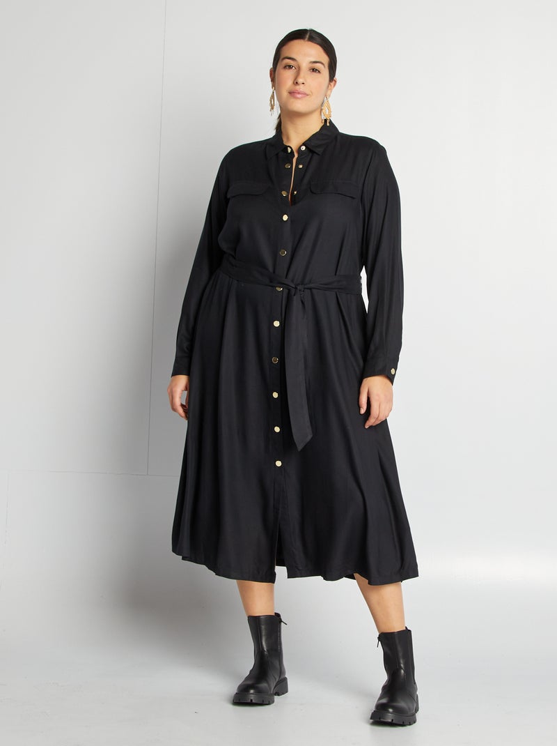 Robe chemise effet satiné avec ceinture noir - Kiabi