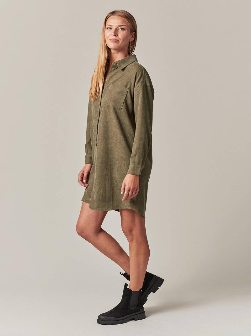 Robe chemise en velours côtelé 'Deeluxe' Vert bouteille - Kiabi