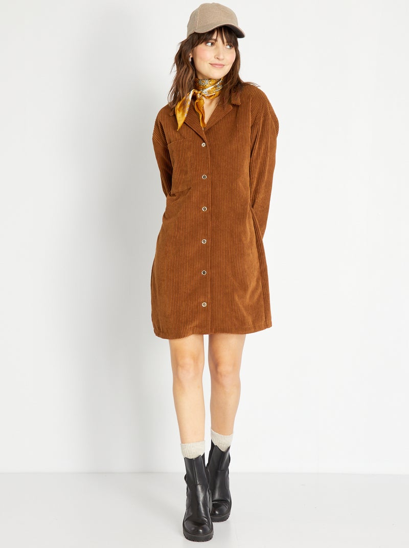 Robe chemise en velours Marron - Kiabi