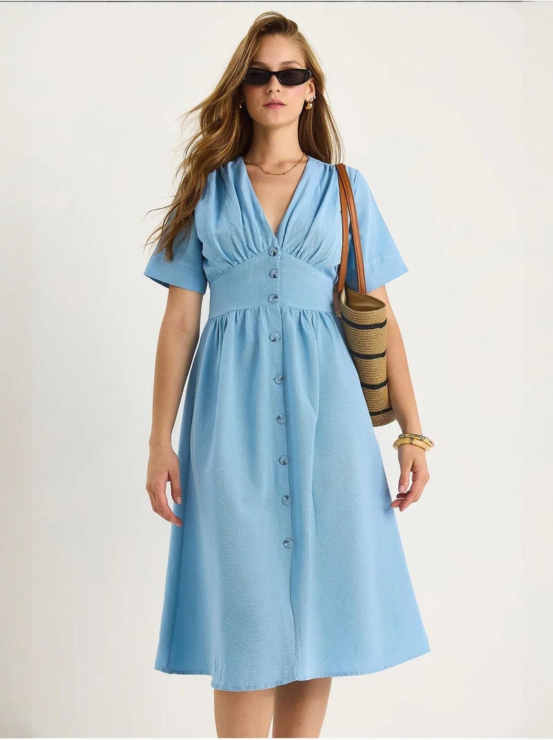 Robe chemise mi-longue boutonnée à col en v lucci Bleu ciel - Kiabi