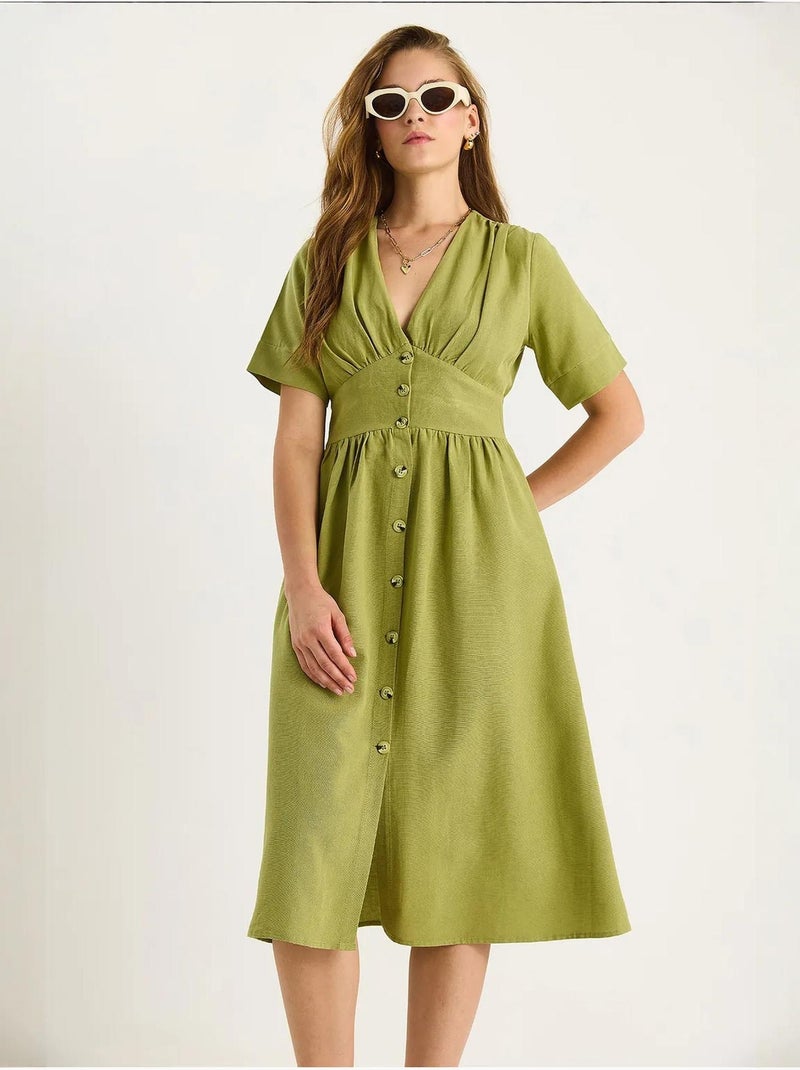 Robe chemise mi-longue boutonnée à col en v lucci Vert tilleul - Kiabi