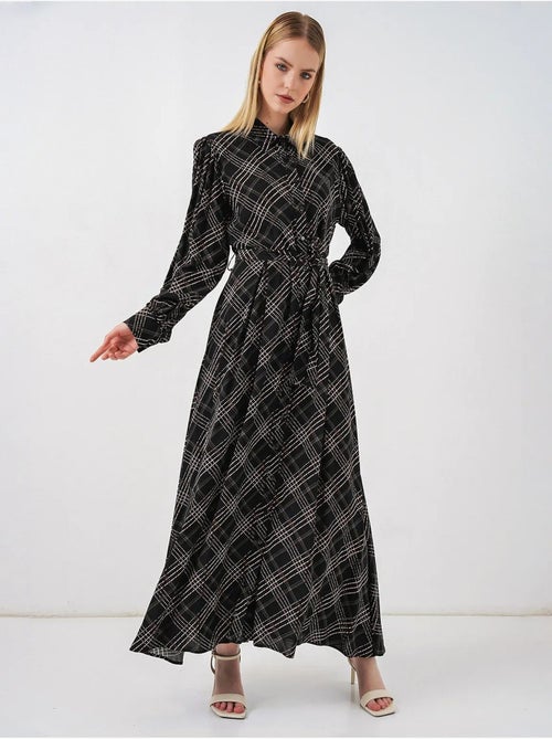 Robe chemise midi à carreaux avec fermeture boutonnée bdart - Kiabi Robe chemise midi à carreaux avec fermeture boutonnée bdart - Kiabi