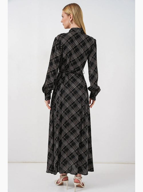 Robe chemise midi à carreaux avec fermeture boutonnée bdart - Kiabi Robe chemise midi à carreaux avec fermeture boutonnée bdart - Kiabi
