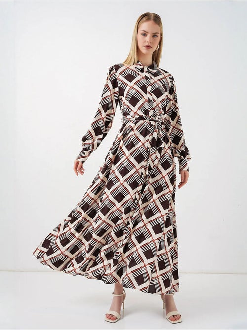 Robe chemise midi à carreaux avec fermeture boutonnée bdart - Kiabi Robe chemise midi à carreaux avec fermeture boutonnée bdart - Kiabi