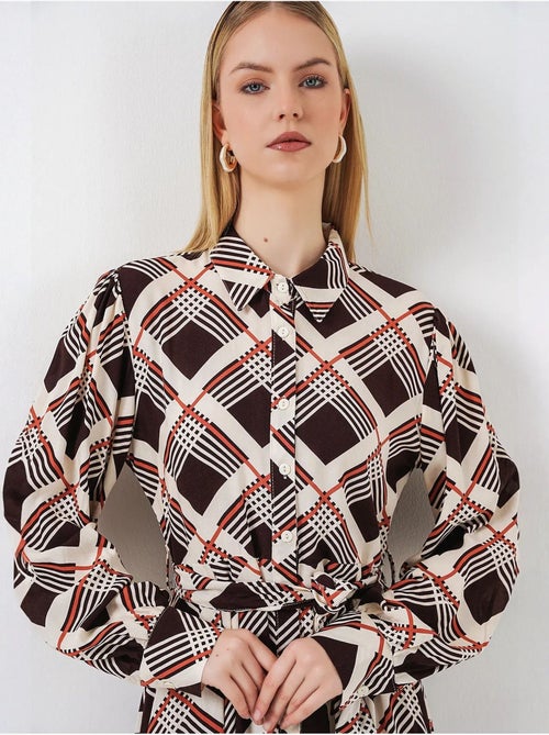 Robe chemise midi à carreaux avec fermeture boutonnée bdart - Kiabi Robe chemise midi à carreaux avec fermeture boutonnée bdart - Kiabi