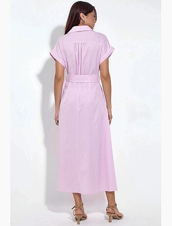 Robe chemise midi à rayures avec col en v et ceinture busem